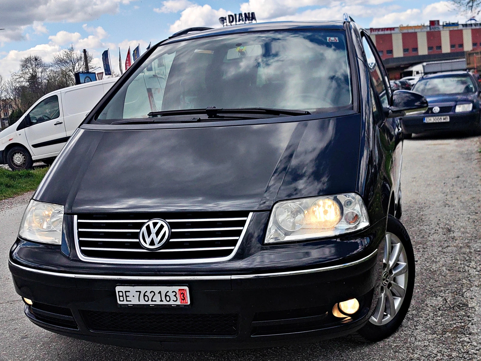 VW Sharan 1.8T!!ШВЕЙЦАРИЯ!!УНИКАТ!!ТОП СЪСТОЯНИЕ!7МЕСТА, снимка 1 - Автомобили и джипове - 54147151