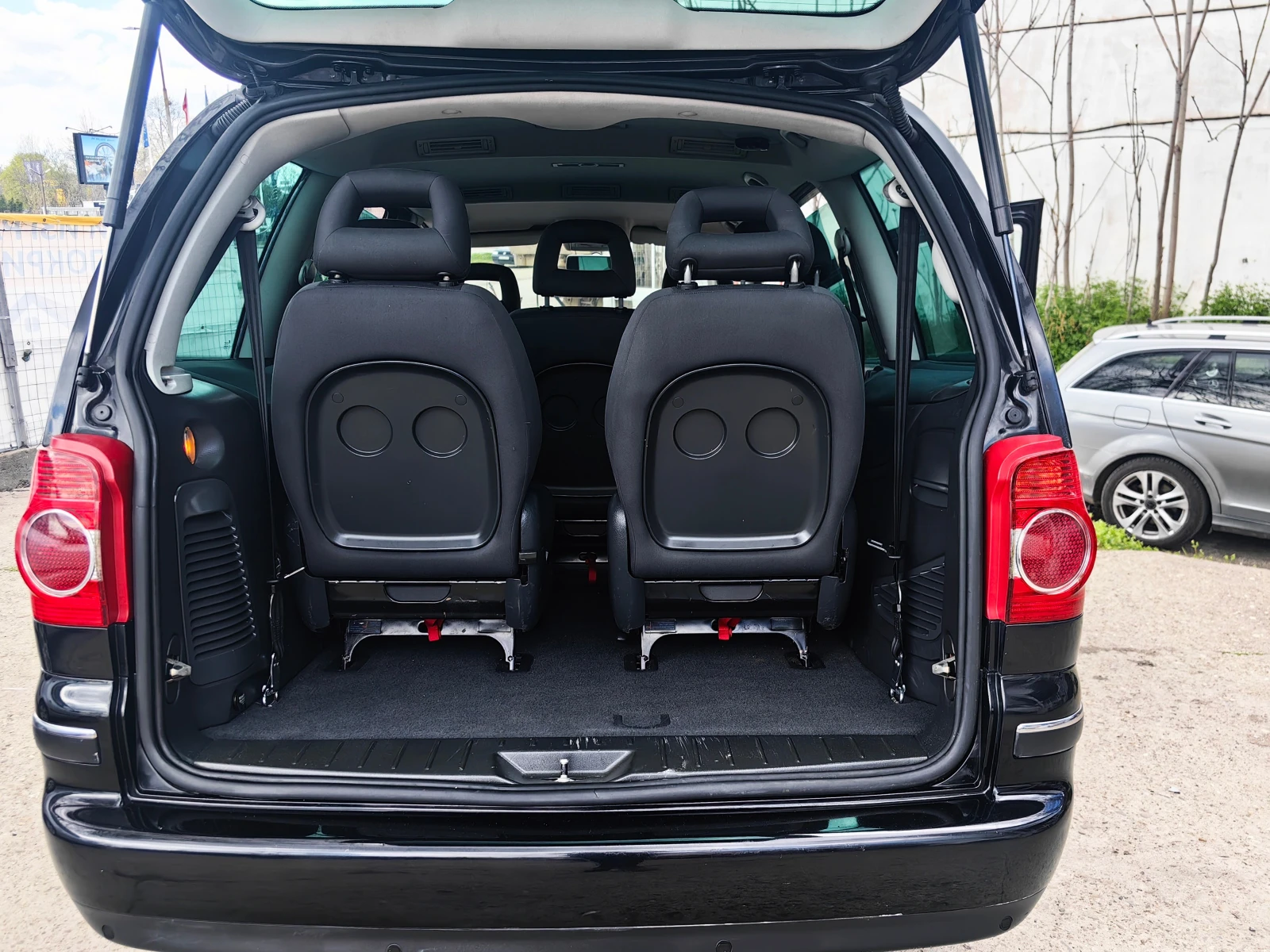 VW Sharan 1.8T!!ШВЕЙЦАРИЯ!!УНИКАТ!!ТОП СЪСТОЯНИЕ!7МЕСТА, снимка 17 - Автомобили и джипове - 54147151