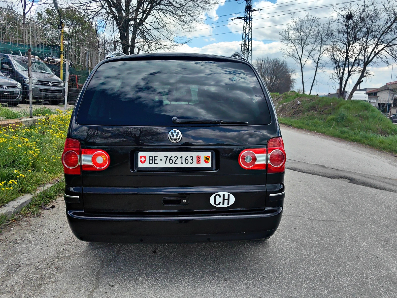 VW Sharan 1.8T!!ШВЕЙЦАРИЯ!!УНИКАТ!!ТОП СЪСТОЯНИЕ!7МЕСТА, снимка 4 - Автомобили и джипове - 54147151