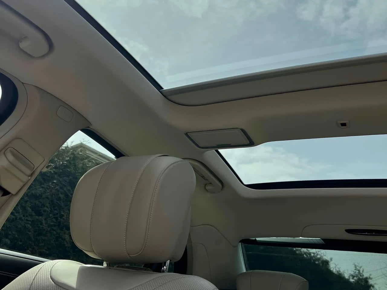 Mercedes-Benz S 550 МАСАЖИ/ОБДУХВАНЕ/ПАНОРАМА/ДИСТРОНИК/360, снимка 15 - Автомобили и джипове - 54235492