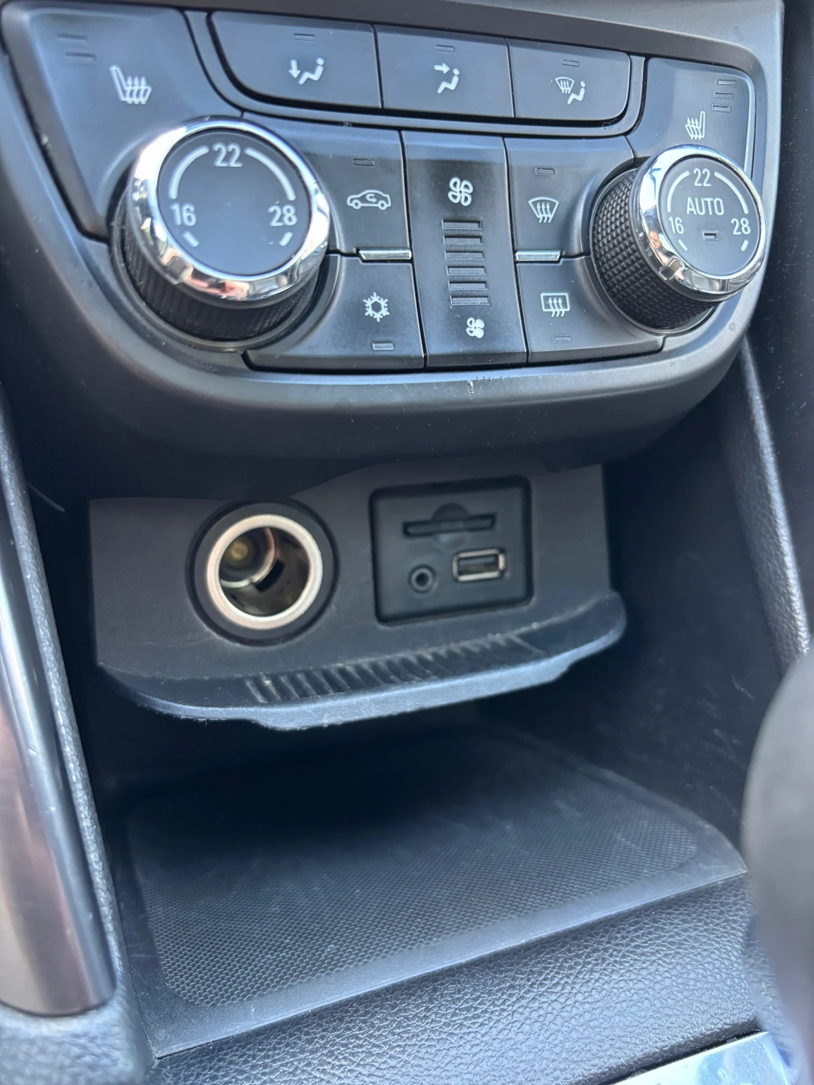 Opel Zafira, снимка 6 - Автомобили и джипове - 54239572