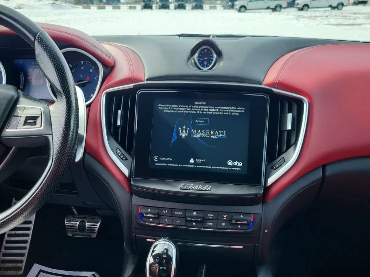 Maserati Ghibli * S Q4 GRANSPORT * CARFAX * , снимка 8 - Автомобили и джипове - 54642662