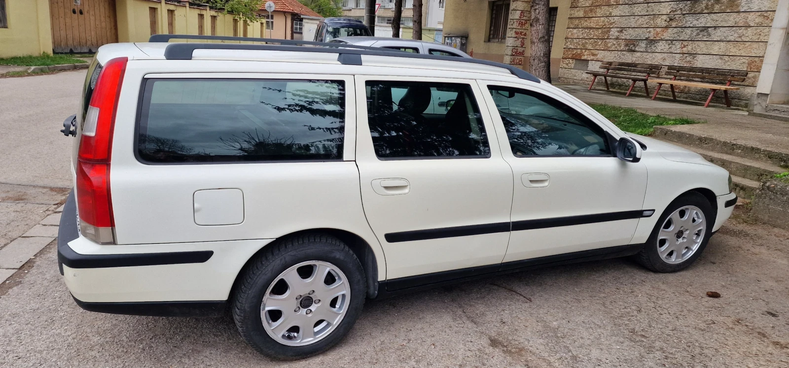Volvo V70, снимка 2 - Автомобили и джипове - 54782908