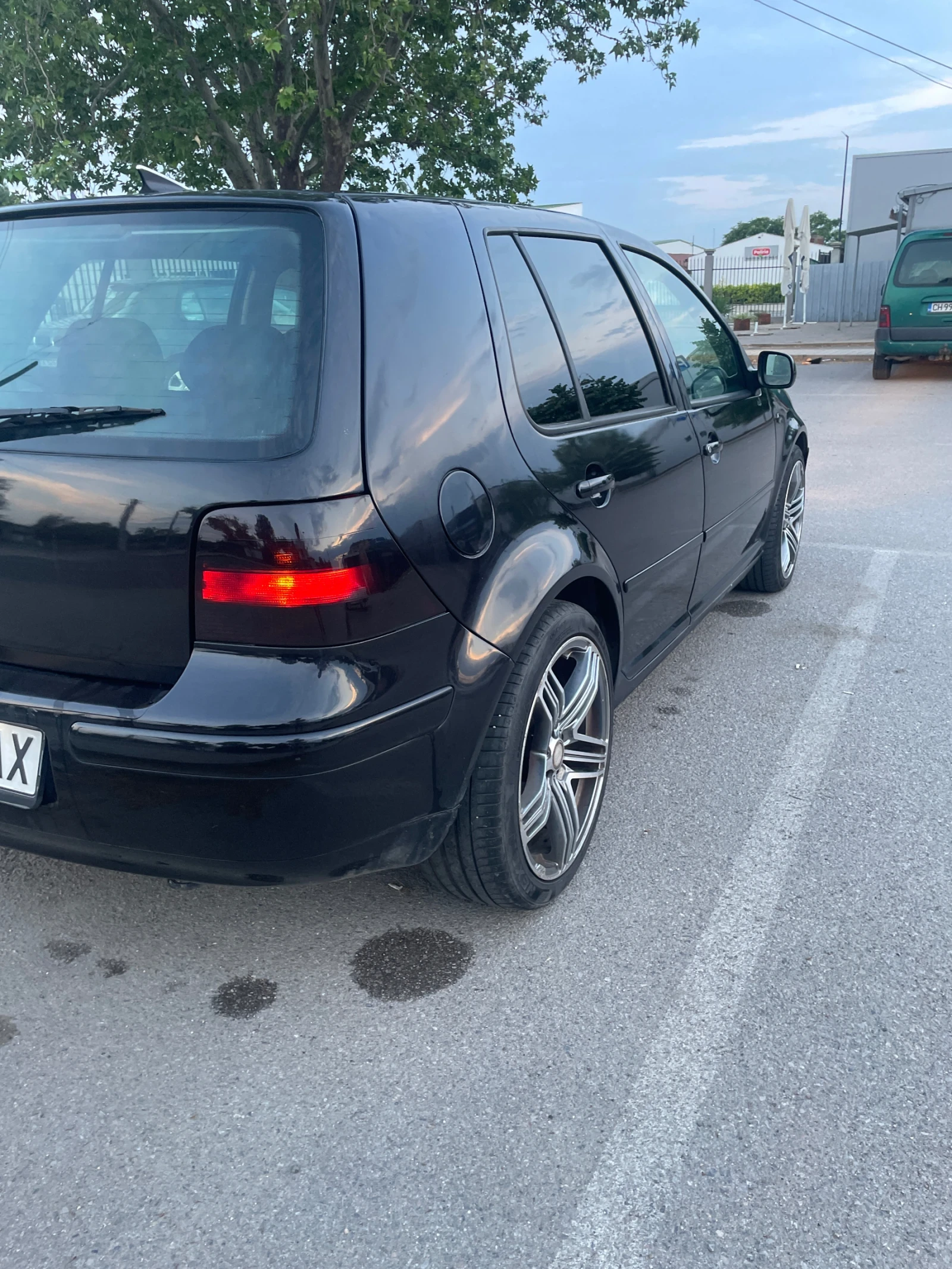 VW Golf 1.9 TDI, снимка 5 - Автомобили и джипове - 54803857