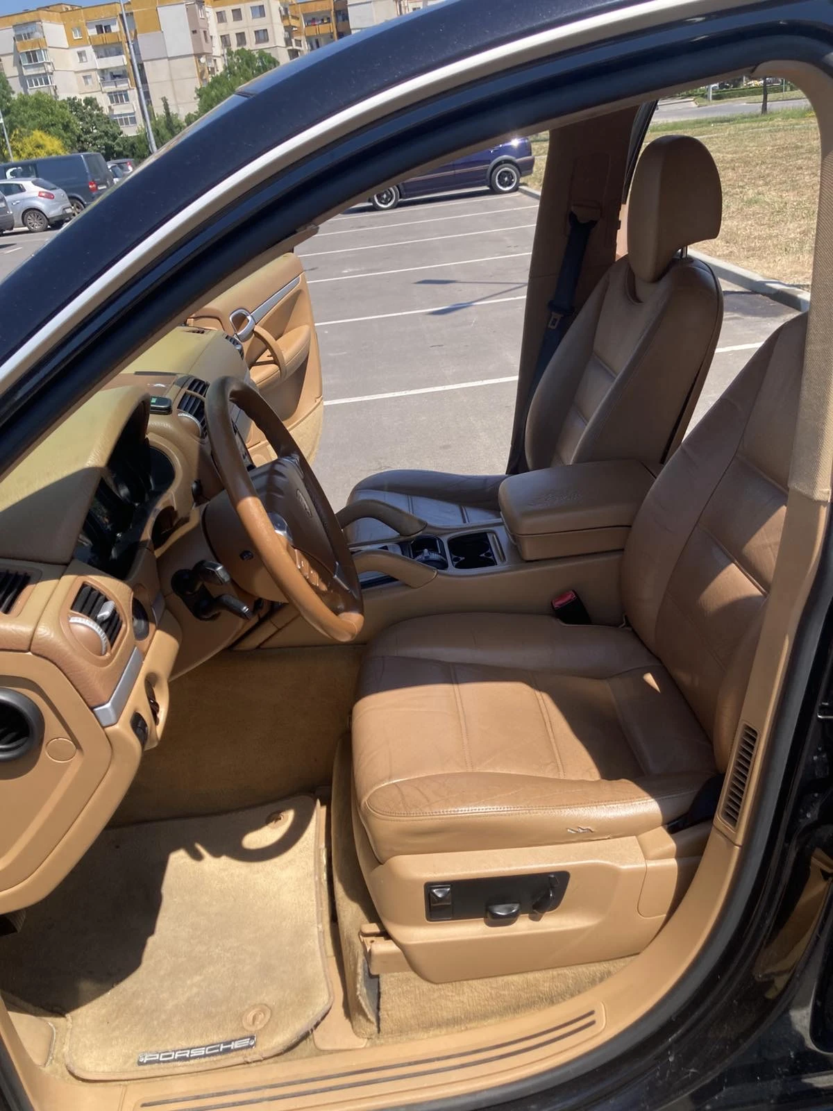 Porsche Cayenne 3.2 Бензин Автоматик, снимка 14 - Автомобили и джипове - 54843786