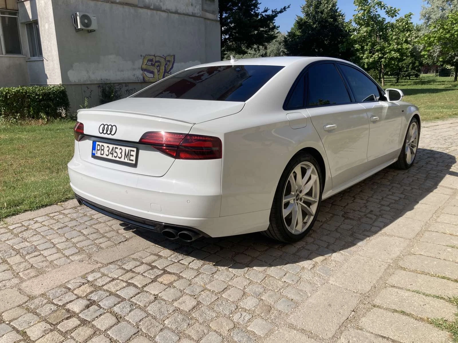 Audi S8 Plus MATRIX/Вакум/обдух/Дистр/360/Обслужена, снимка 6 - Автомобили и джипове - 54843786