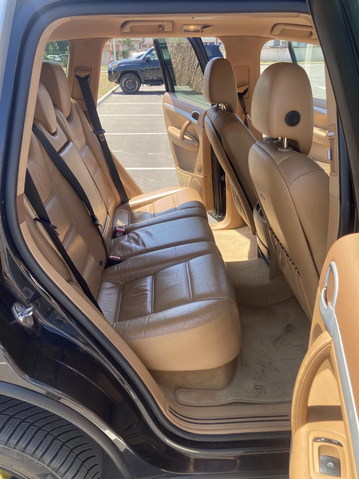 Porsche Cayenne 3.2 Бензин Автоматик, снимка 12 - Автомобили и джипове - 54843786