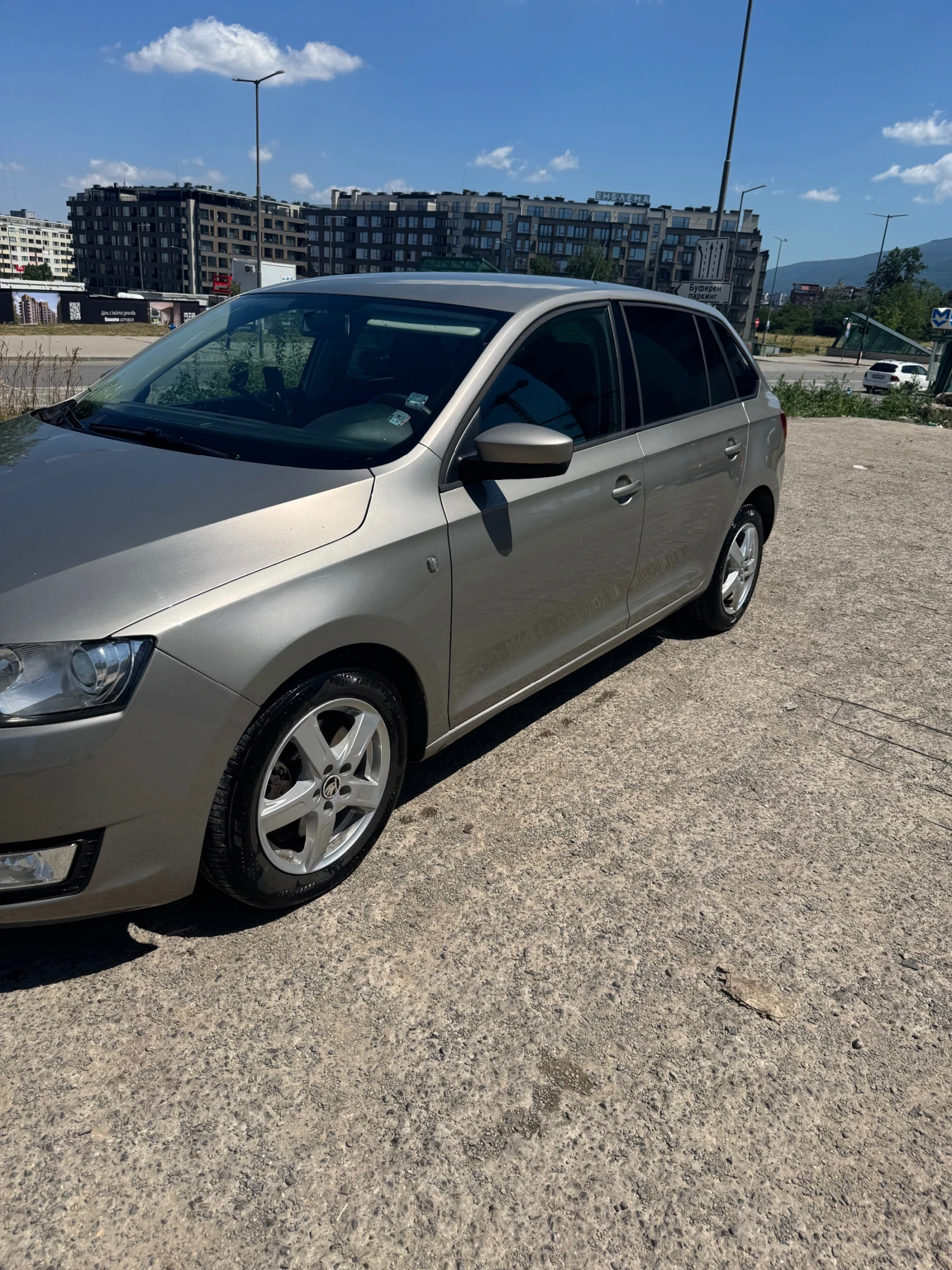 Skoda Rapid Skoda Rapid 1.6TDI Купувана от България , снимка 3 - Автомобили и джипове - 55078186