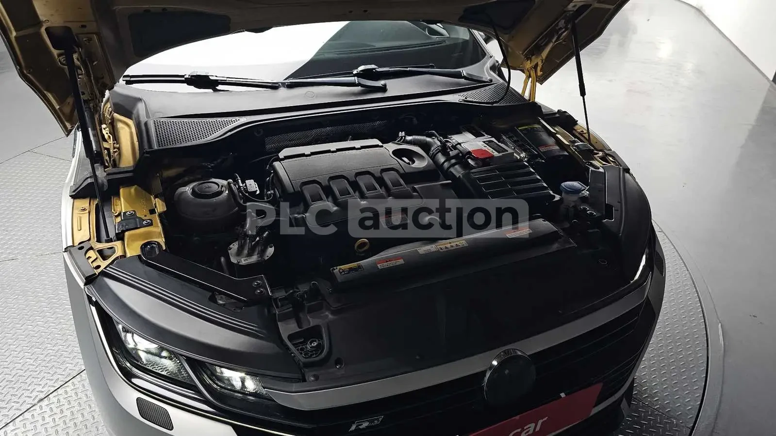VW Arteon PRESTIGE R-LINE/360/PANORAMA/ПОДГРЕВ/ОБДУХВАНЕ/, снимка 6 - Автомобили и джипове - 55156414