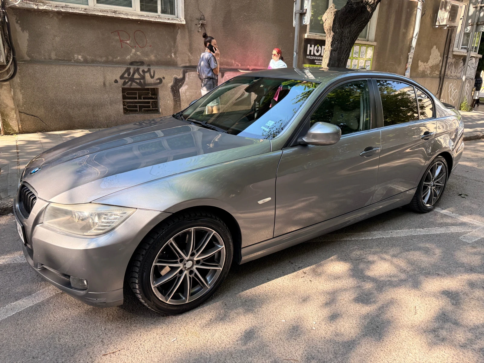 BMW 320 320 i , снимка 9 - Автомобили и джипове - 55605069