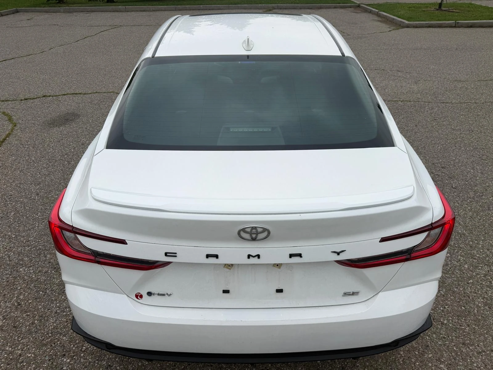 Toyota Camry SE, ПРОГНОЗНА ЦЕНА до БГ, снимка 4 - Автомобили и джипове - 55612229