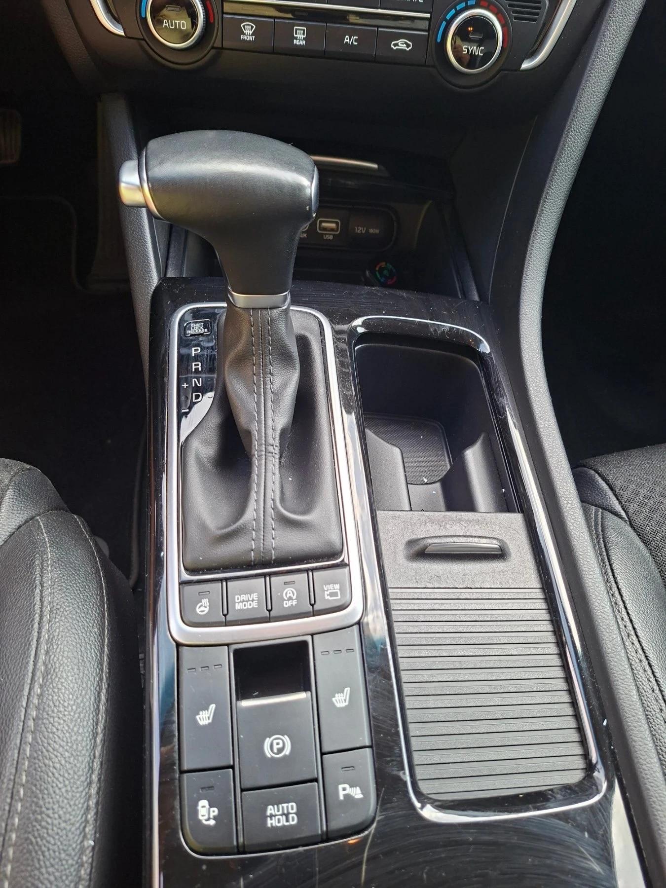 Kia Optima, снимка 6 - Автомобили и джипове - 55774457