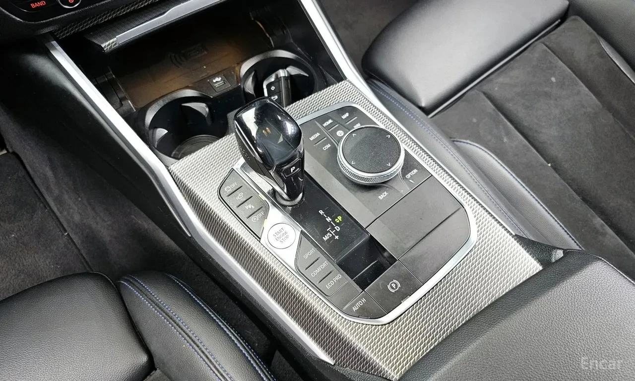 BMW 320 M SPORT / 360 / HUD / ШИБИДАХ / ЛИЗИНГ, снимка 11 - Автомобили и джипове - 55874008