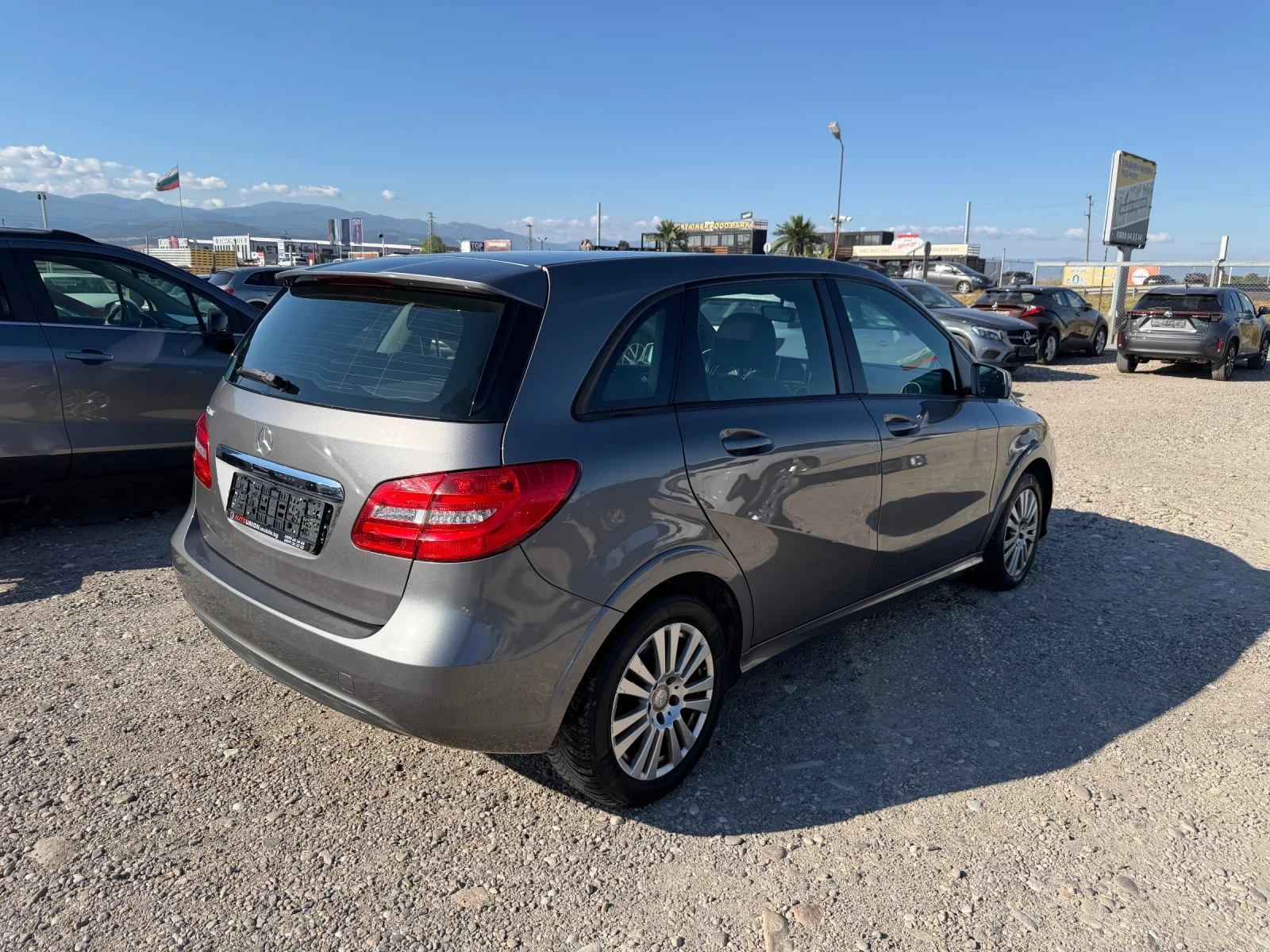 Mercedes-Benz B 200 2.0 CNG, снимка 5 - Автомобили и джипове - 56205388