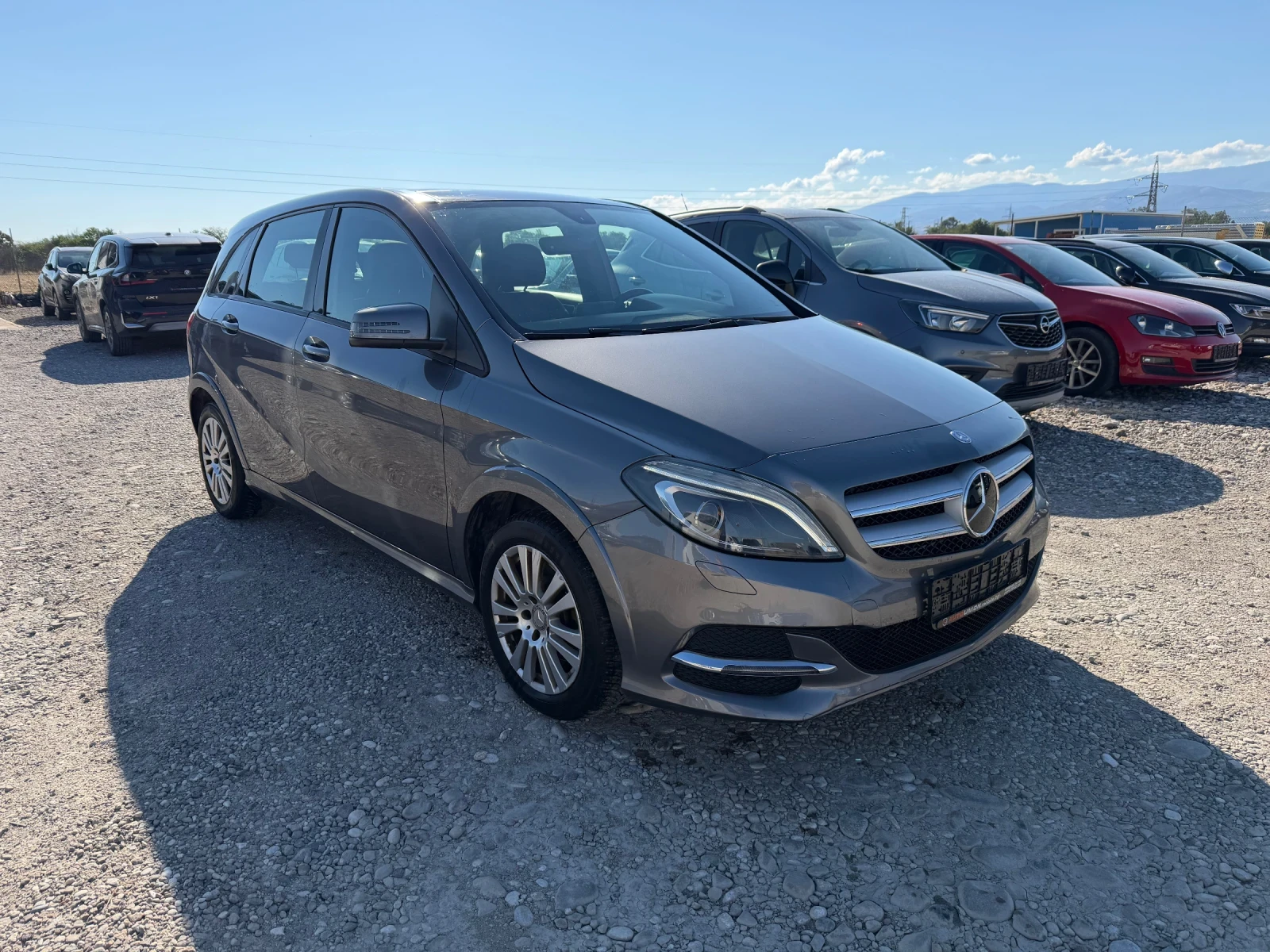 Mercedes-Benz B 200 2.0 CNG, снимка 3 - Автомобили и джипове - 56205388
