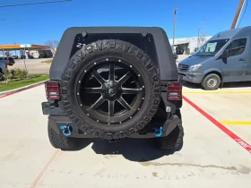 Jeep Wrangler 2015 Jeep Wrangler Unlimited Sahara, снимка 3