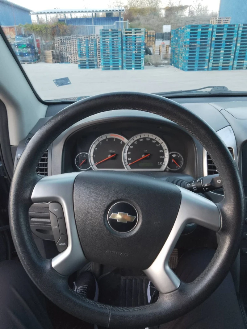 Chevrolet Captiva, снимка 10 - Автомобили и джипове - 47638011