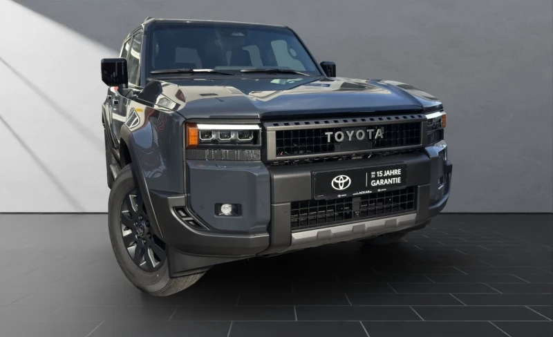 Toyota Land cruiser 2, 8 D Executiv , снимка 3 - Автомобили и джипове - 47409325