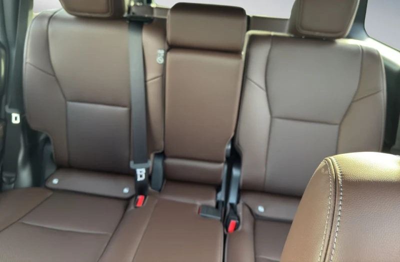 Toyota Land cruiser 2, 8 D Executiv , снимка 16 - Автомобили и джипове - 47409325