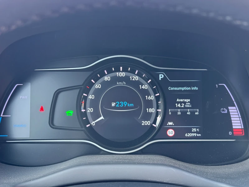 Hyundai Kona 64kWh 2г гаранция, снимка 13 - Автомобили и джипове - 50777588