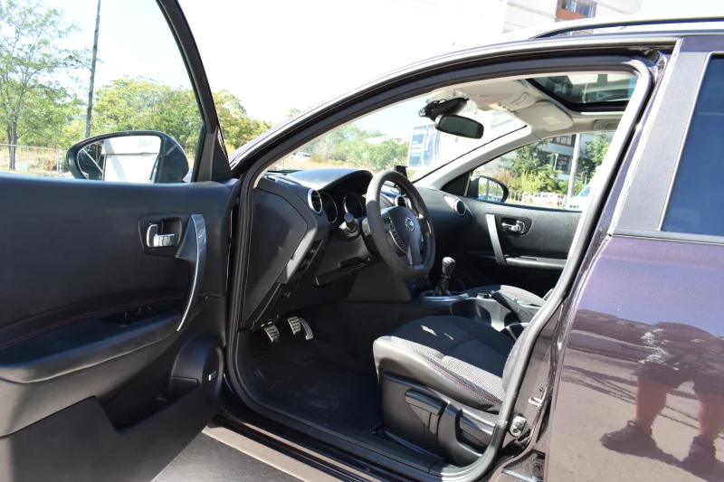 Nissan Qashqai 2.0i* ГАЗ* 4x4* CAMERA* PANORAMA, снимка 9 - Автомобили и джипове - 51793563