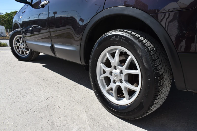 Nissan Qashqai 2.0i* ГАЗ* 4x4* CAMERA* PANORAMA, снимка 2 - Автомобили и джипове - 51793563