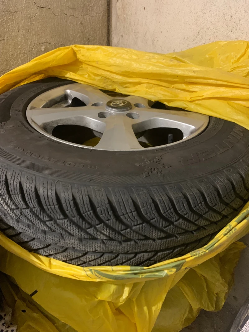 Toyota Rav4, снимка 12 - Автомобили и джипове - 52067469