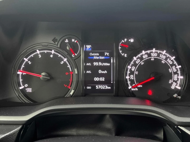 Toyota 4runner 2022 4WD SR5 PREMIUM* CARFAX * БЕЗ ПЪРВОНАЧАЛНА, снимка 8 - Автомобили и джипове - 52853342