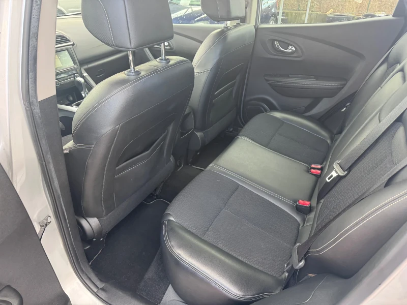 Renault Kadjar 1.5 DCI Avtomat , снимка 10 - Автомобили и джипове - 53189314
