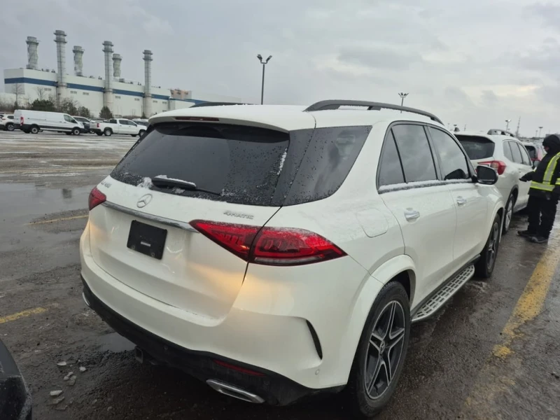 Mercedes-Benz GLE 450 / DISTRONIK / 360 / ОБДУХВАНЕ / CARFAX, снимка 3 - Автомобили и джипове - 53249142