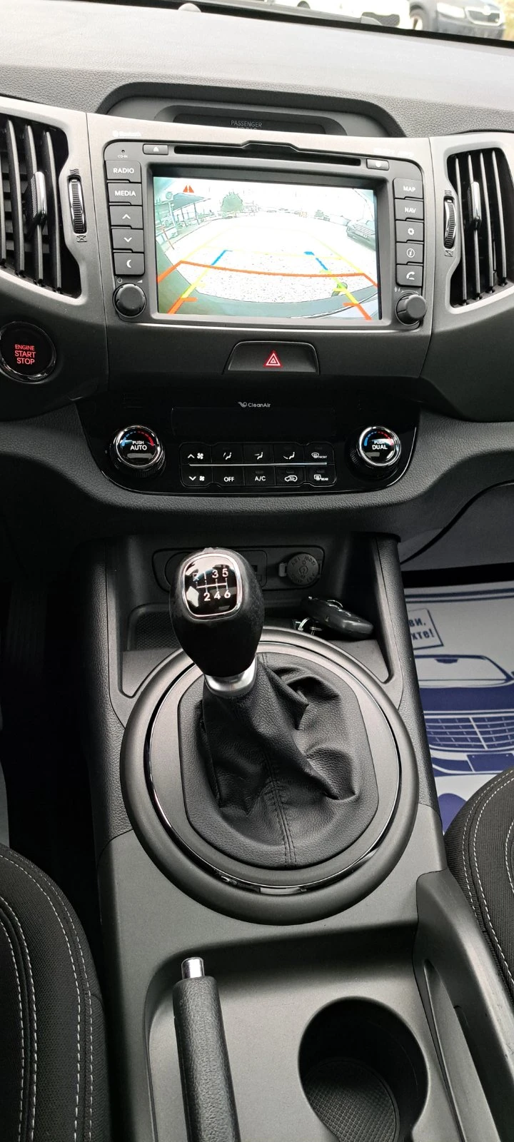 Kia Sportage 1.6i Facelift Navi Panorama Kamera, снимка 14 - Автомобили и джипове - 53287310