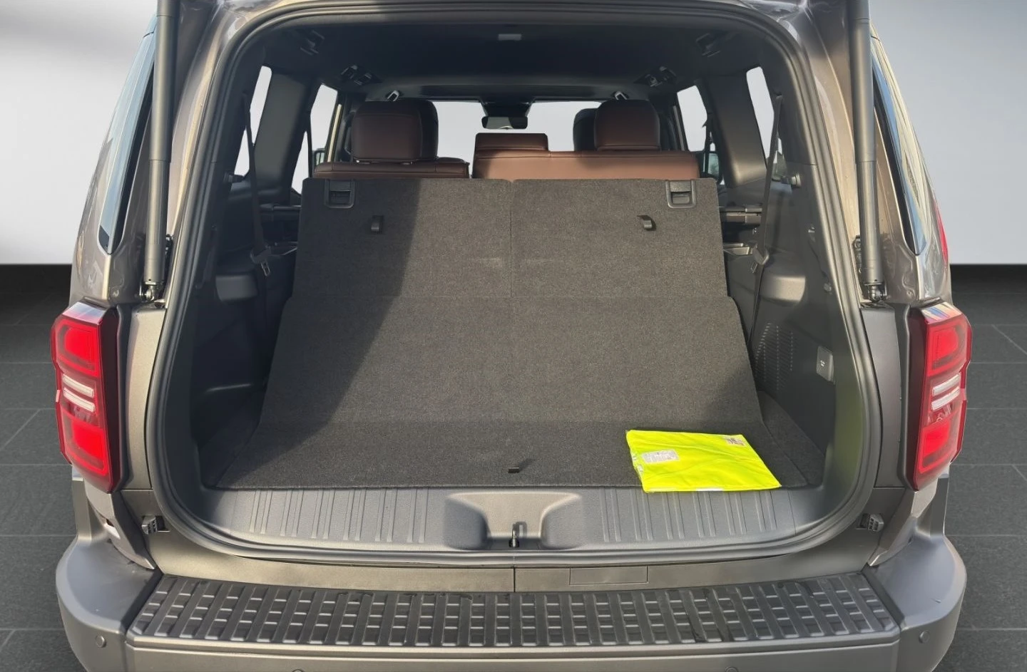 Toyota Land cruiser 2, 8 D Executiv  | Mobile.bg   17