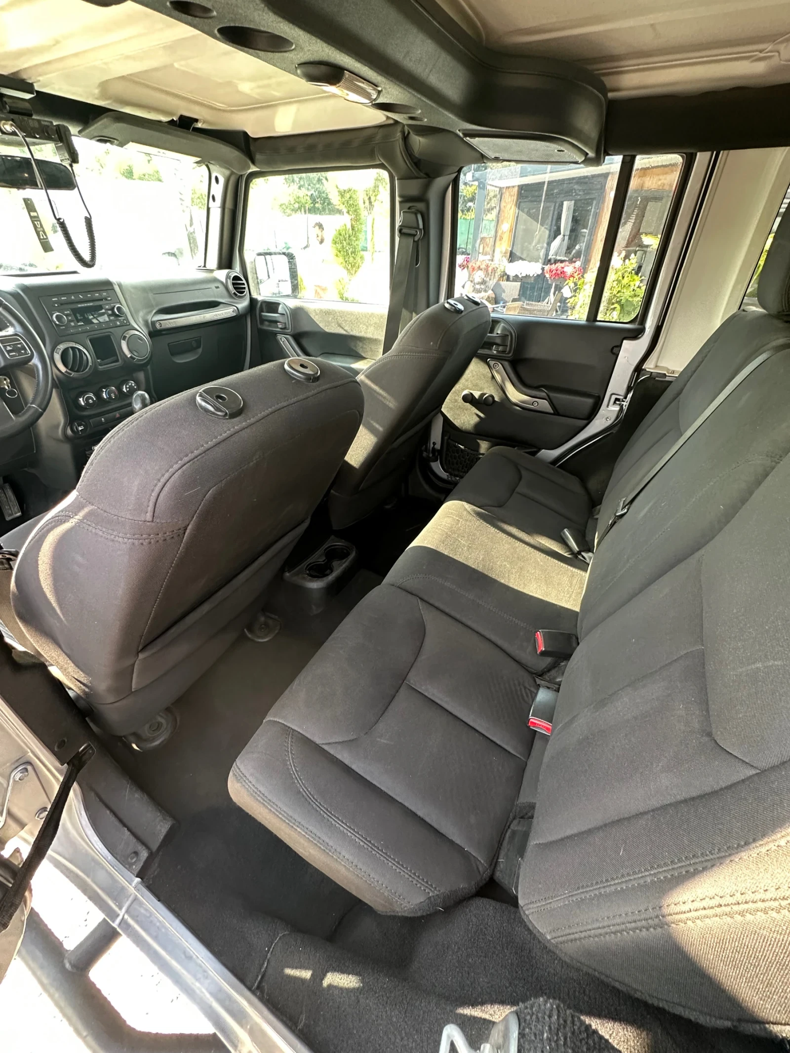 Jeep Wrangler 3.6 Ръчни Скорости - изображение 9
