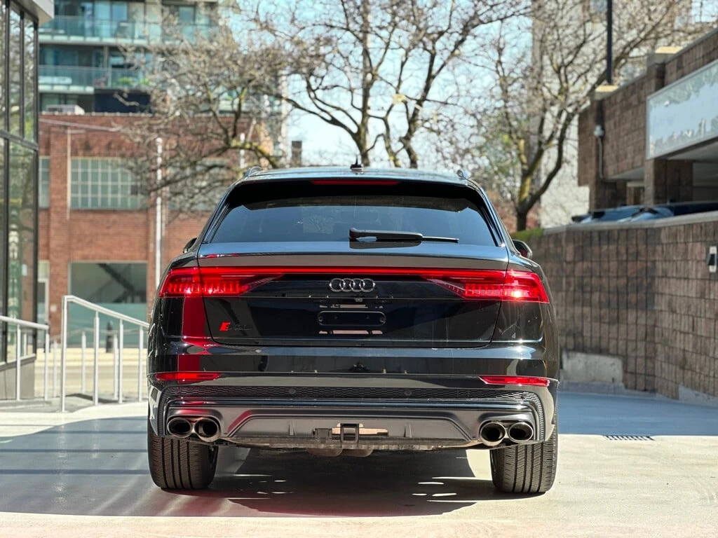 Audi SQ8 * 4.0T MASSAGE SEATS| BLACK OPTICS| SPORT EXHAUST| - изображение 7