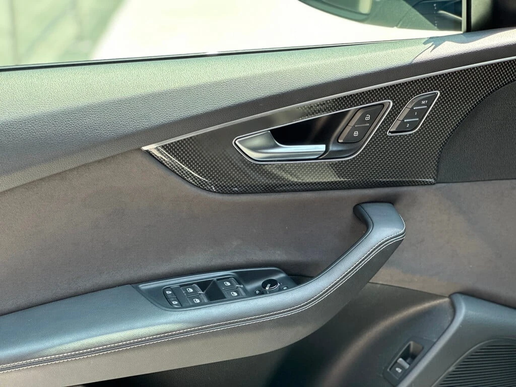 Audi SQ8 * 4.0T MASSAGE SEATS| BLACK OPTICS| SPORT EXHAUST| | Mobile.bg   17