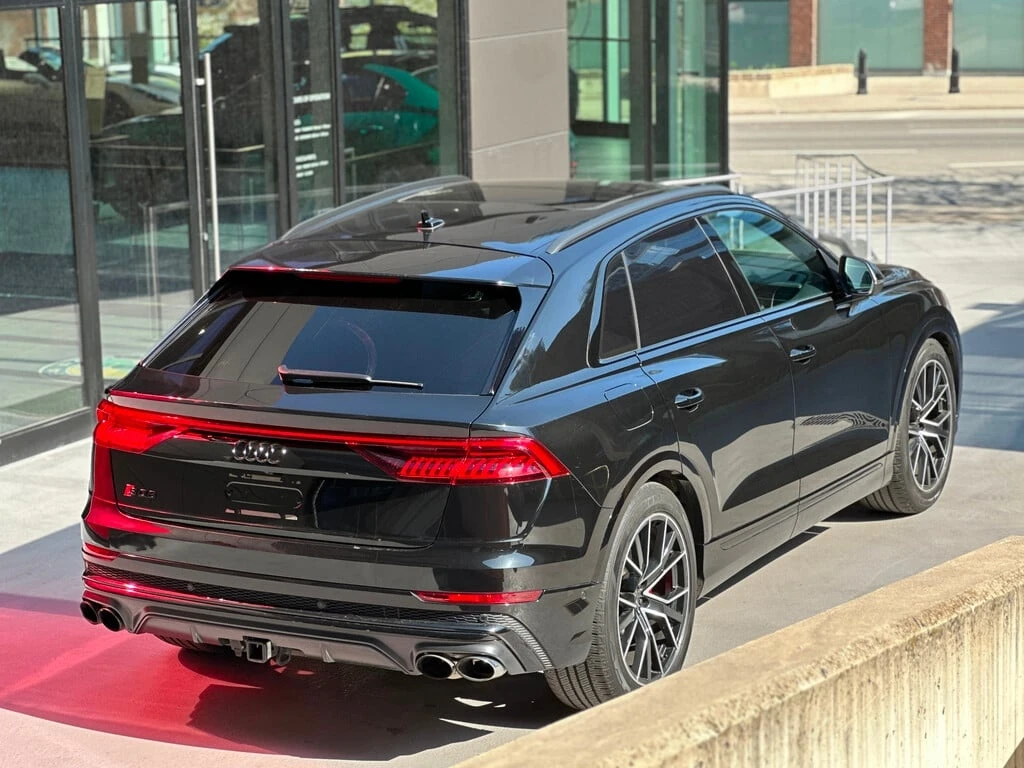 Audi SQ8 * 4.0T MASSAGE SEATS| BLACK OPTICS| SPORT EXHAUST| - изображение 9