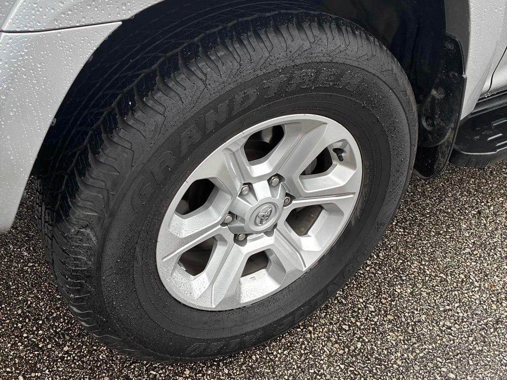 Toyota 4runner 2022 4WD SR5 PREMIUM* CARFAX * БЕЗ ПЪРВОНАЧАЛНА - изображение 4