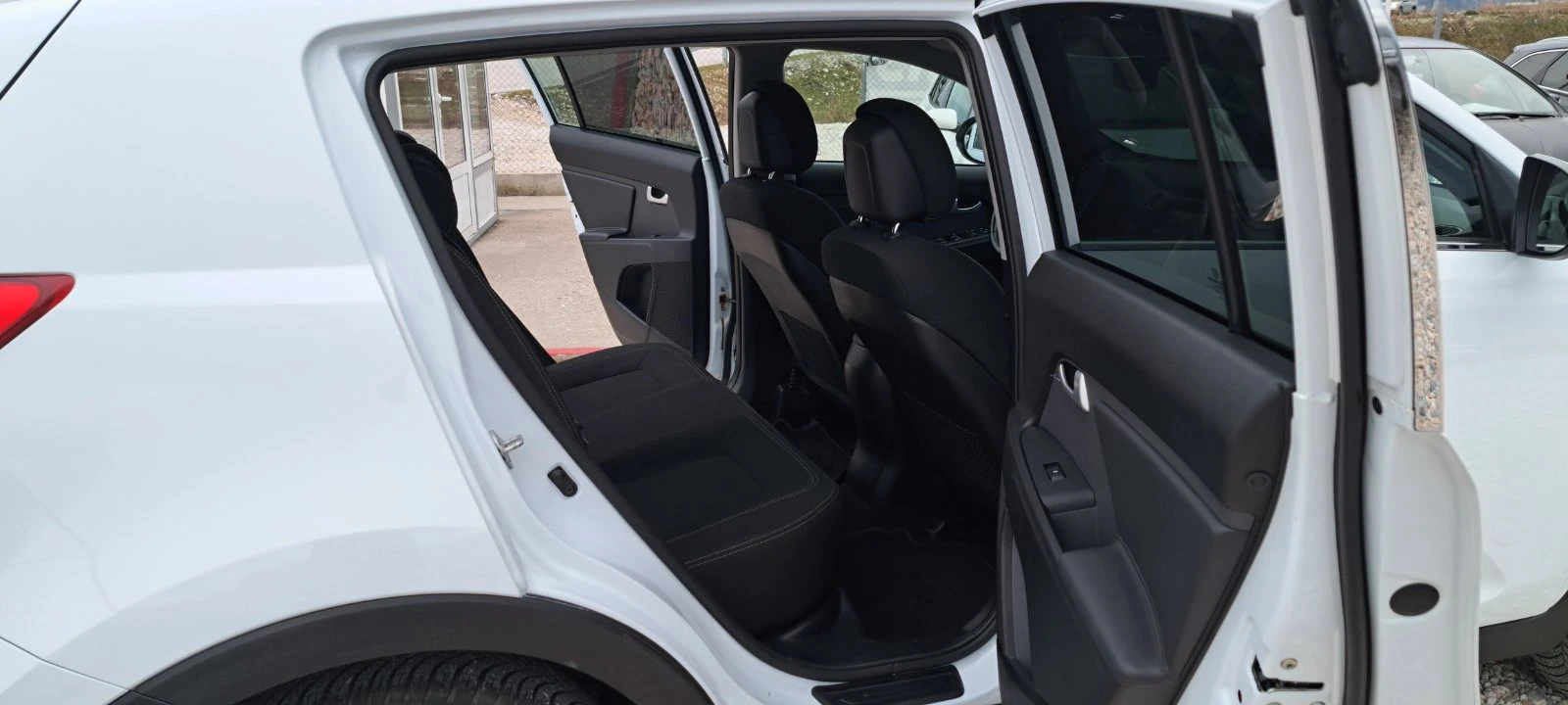 Kia Sportage 1.6i Facelift Navi Panorama Kamera | Mobile.bg � ����������� 16
