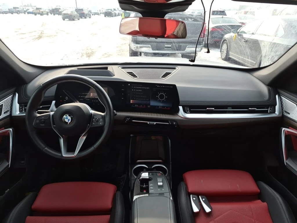BMW X1 * xDrive * PANORAMA * HUD * HARMAN KARDON * 360 *  | Mobile.bg � ����������� 11