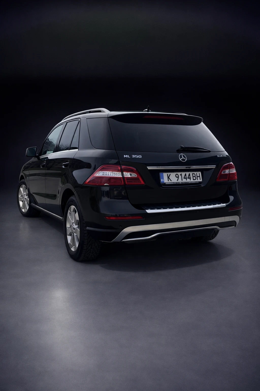 Mercedes-Benz ML 350 Bluetech / 4 Matic / Autoparking, снимка 3 - Автомобили и джипове - 53801368