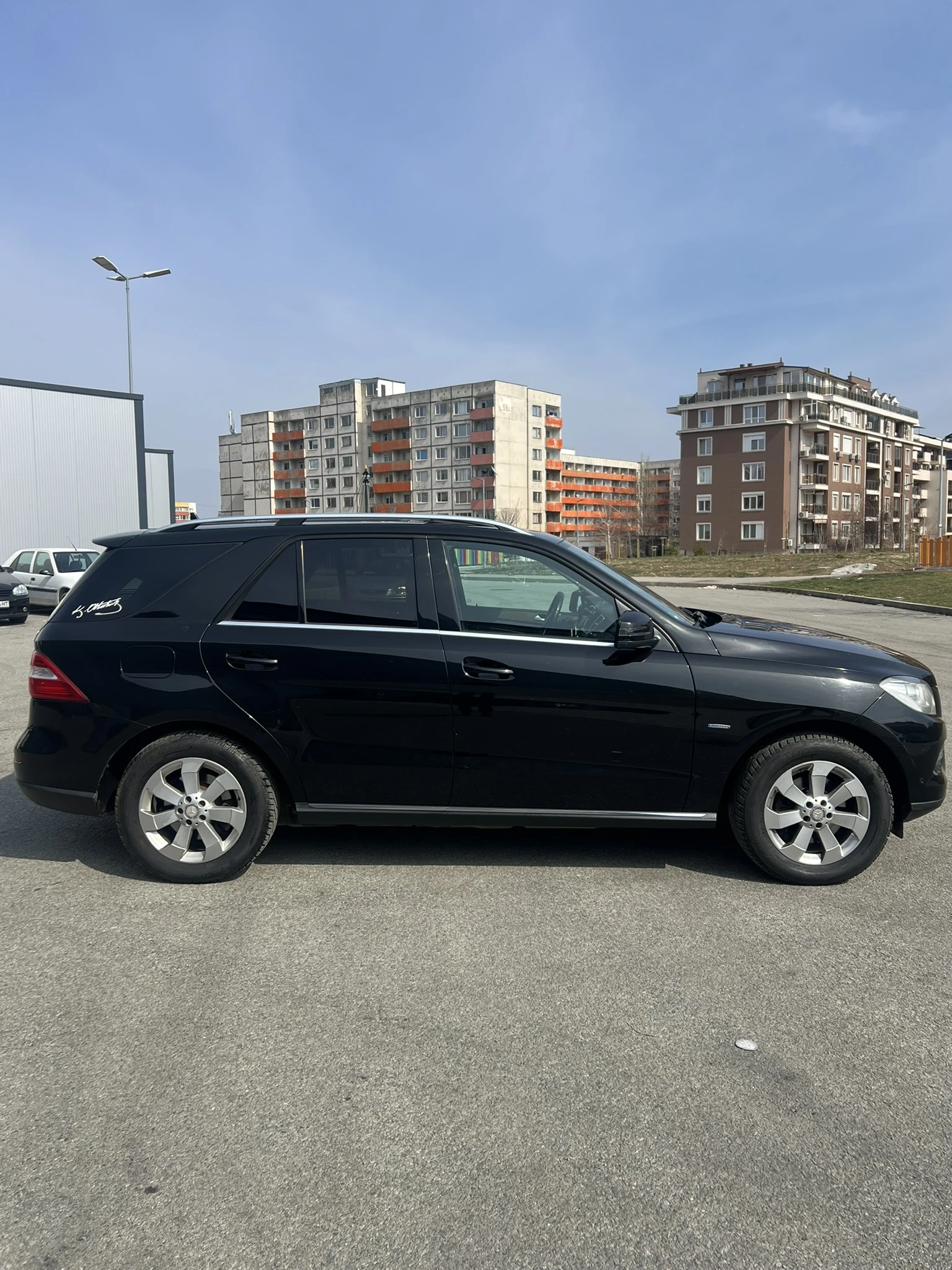 Mercedes-Benz ML 350 Bluetech / 4 Matic / Autoparking, снимка 5 - Автомобили и джипове - 53898479