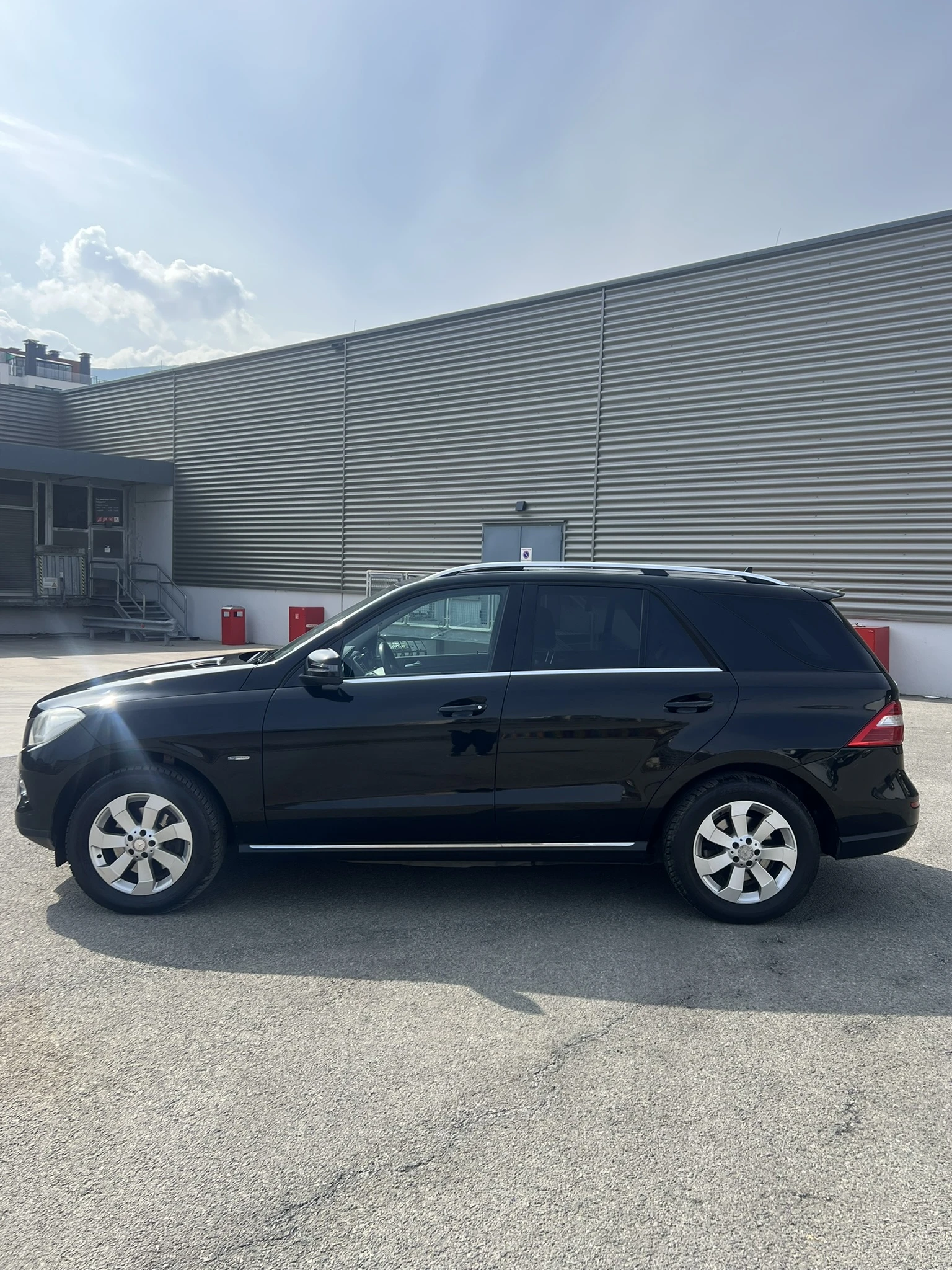 Mercedes-Benz ML 350 Bluetech / 4 Matic / Autoparking, снимка 6 - Автомобили и джипове - 53898479