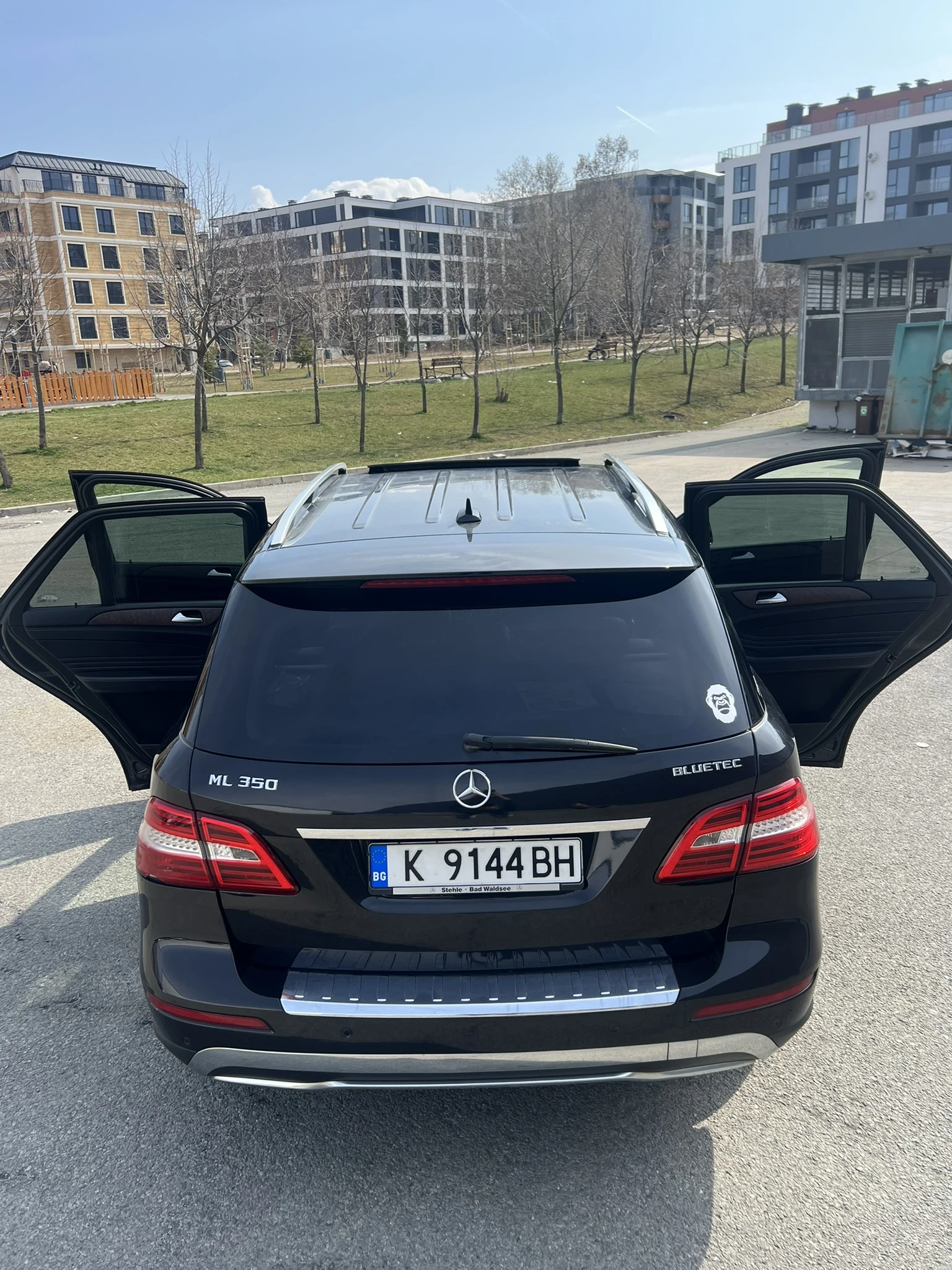 Mercedes-Benz ML 350 Bluetech / 4 Matic / Autoparking, снимка 9 - Автомобили и джипове - 53898479