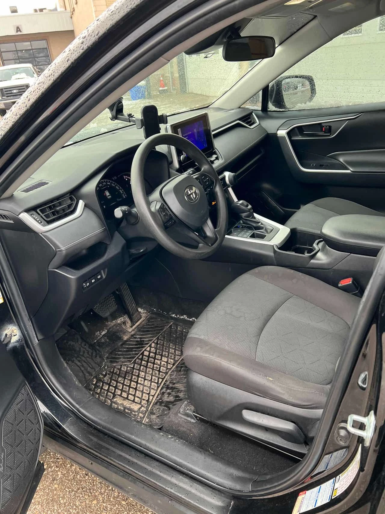 Toyota Rav4 * LE * CARFAX * ЦЕНА ДО БГ, снимка 7 - Автомобили и джипове - 54009137