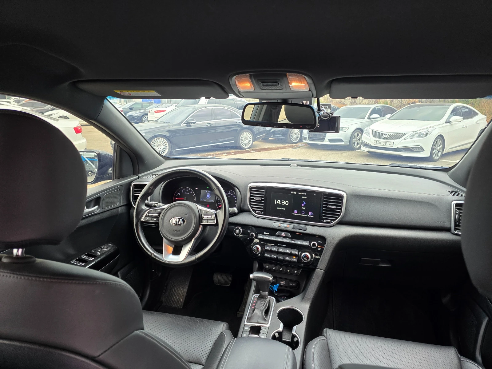 Kia Sportage 2.0 MPI, снимка 15 - Автомобили и джипове - 55796169