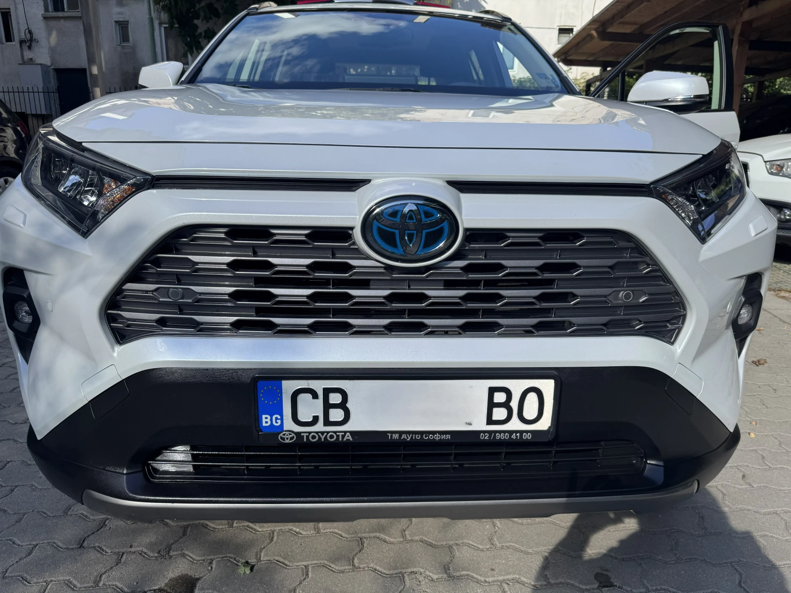 Toyota Rav4 Executive, снимка 15 - Автомобили и джипове - 56210405