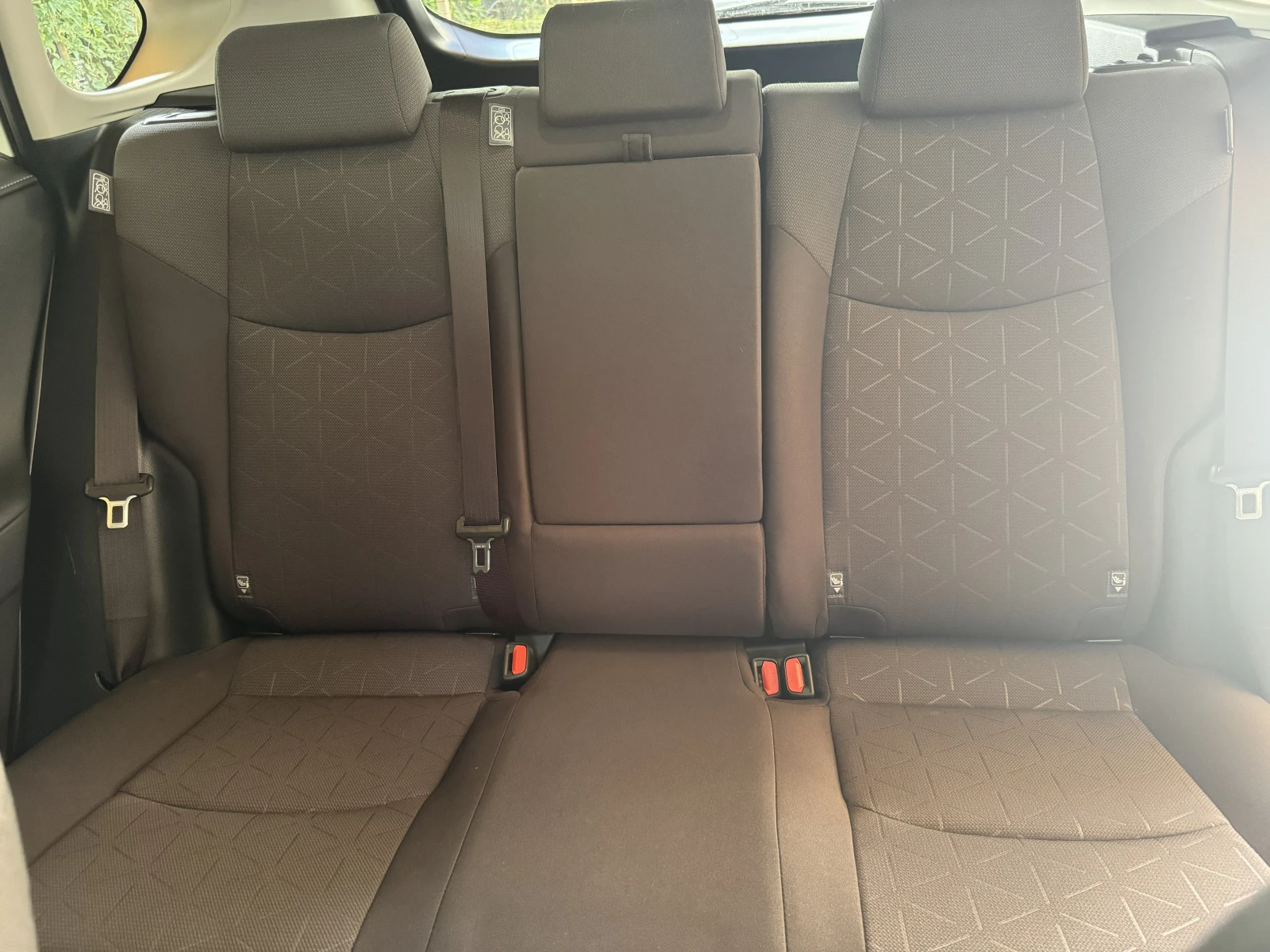 Toyota Rav4 Executive, снимка 9 - Автомобили и джипове - 56210405
