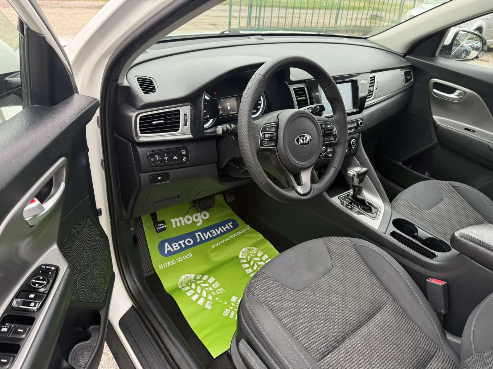 Kia Niro 1.6 Hybrid, снимка 11 - Автомобили и джипове - 56710467