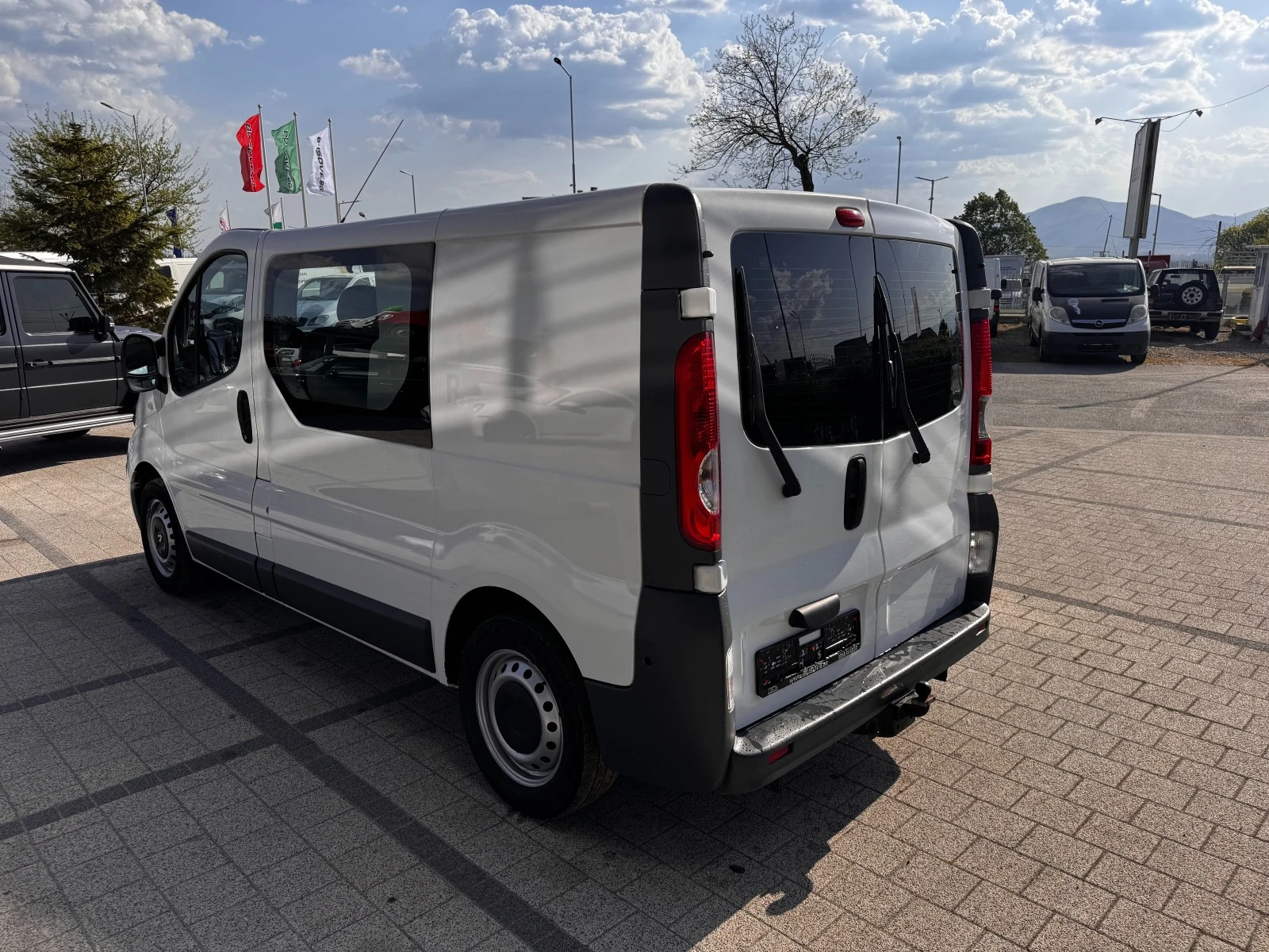 Renault Trafic 2.0dCI 5-местен Климатик - изображение 4