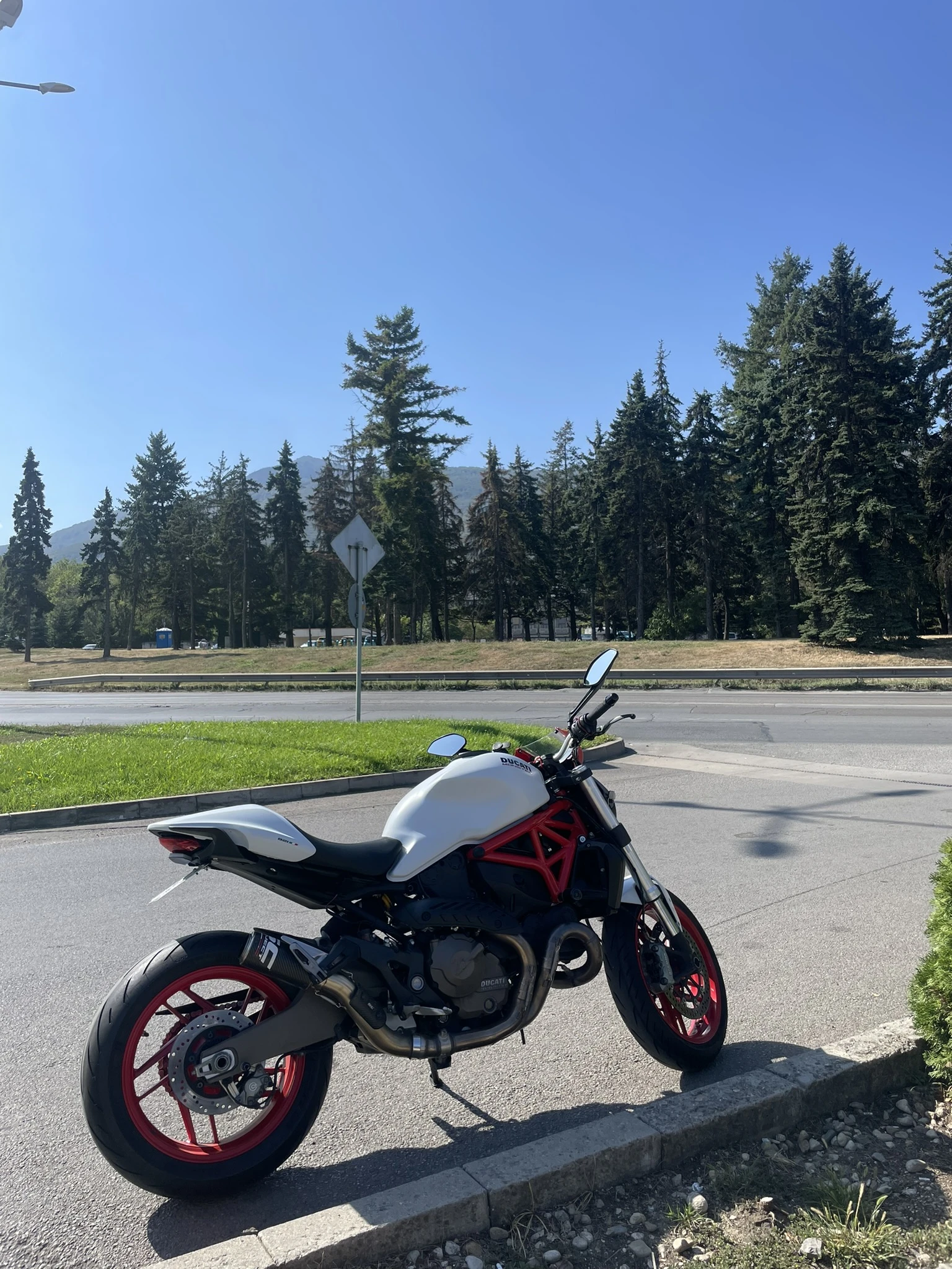 Ducati Monster 821 ABS, DTC, SC Project, снимка 2 - Мотоциклети и мототехника - 53585690